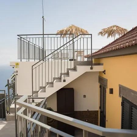 Brava Ocean Cliff 2 By Mth *